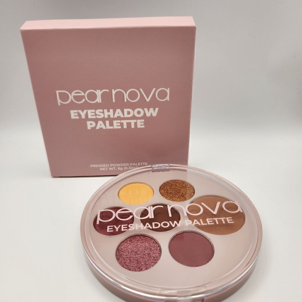 Pear Nova Pressed Powder Eyeshadow Palette 7 Shade Palette